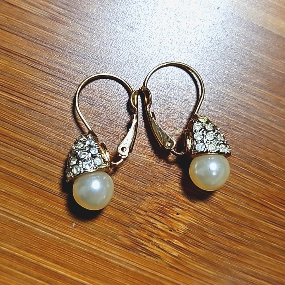Crystal, Pearl, and Gold Plated Earrings (Lever-Back)